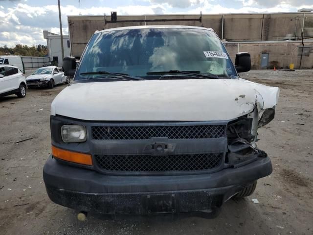 2004 Chevrolet Express G2500