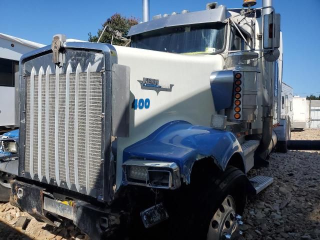 2000 Kenworth Construction W900