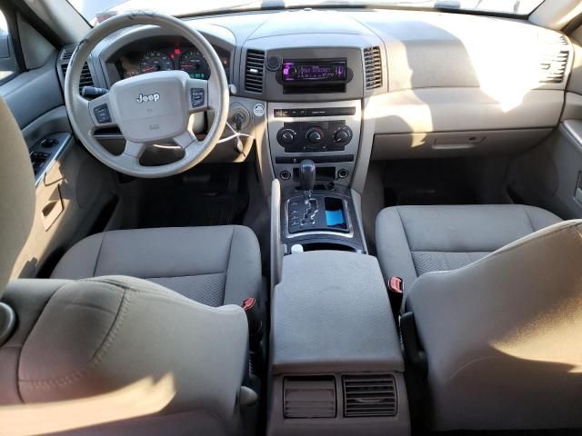 2005 Jeep Grand Cherokee Laredo