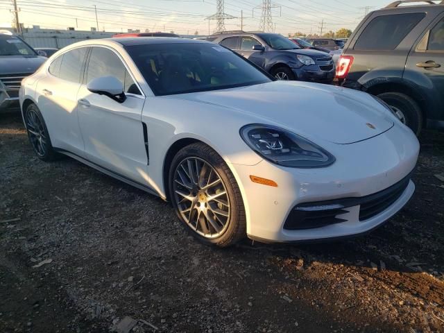 2018 Porsche Panamera 4S