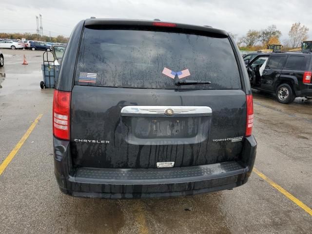 2010 Chrysler Town & Country Touring