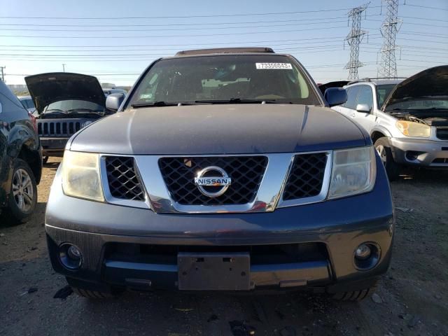 2005 Nissan Pathfinder LE