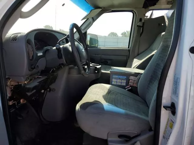 2007 Ford Econoline E350 Super Duty Van