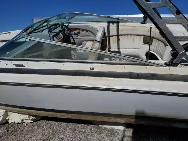 2001 FGE 252 Boat