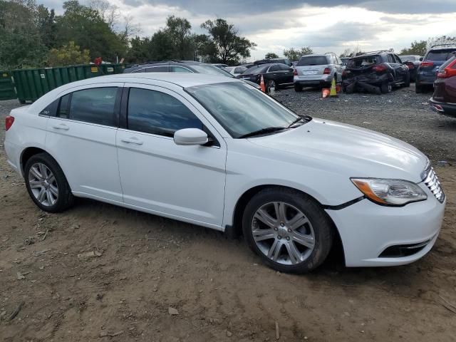 2013 Chrysler 200 LX