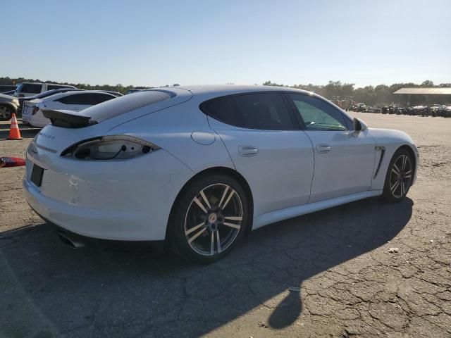 2013 Porsche Panamera 2