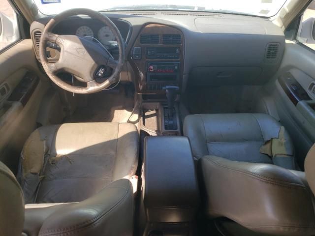 1999 Nissan Pathfinder LE