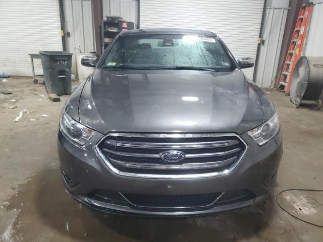 2018 Ford Taurus Limited