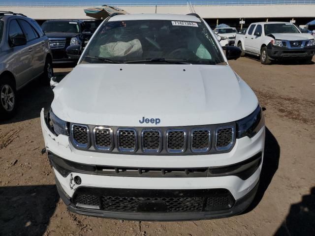 2023 Jeep Compass Latitude LUX