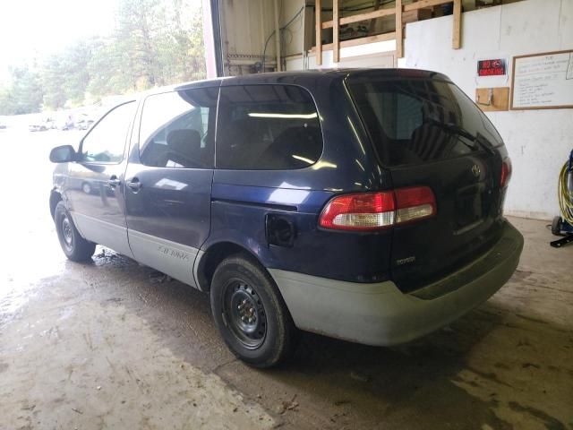 2001 Toyota Sienna CE