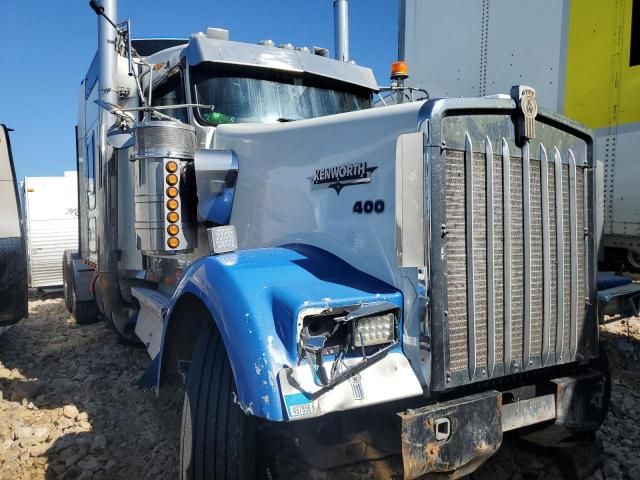 2000 Kenworth Construction W900