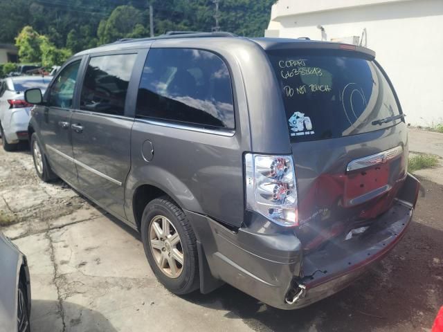 2010 Chrysler Town & Country Touring