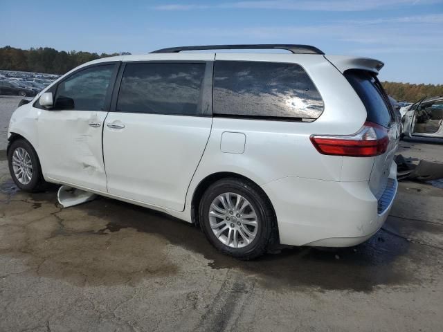 2015 Toyota Sienna XLE