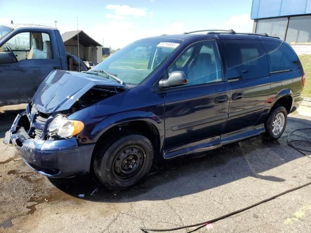 2005 Dodge Grand Caravan SE