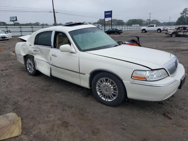 2006 Lincoln Town Car Signature Limited