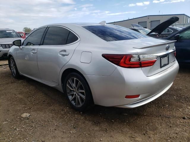 2016 Lexus ES 300H