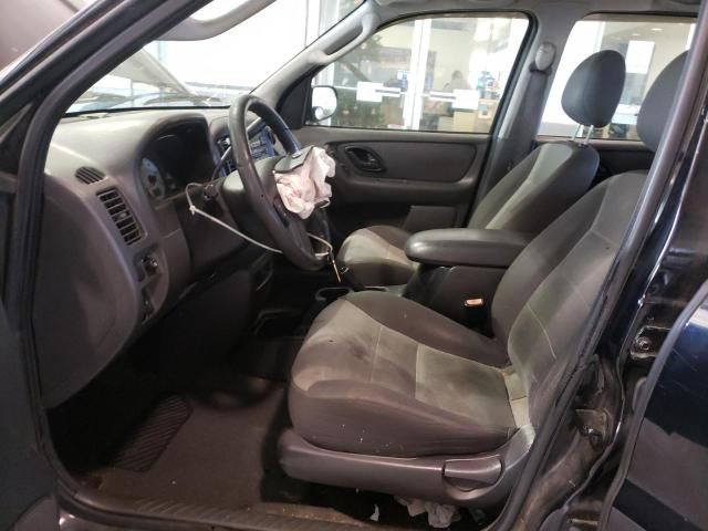 2004 Ford Escape XLS