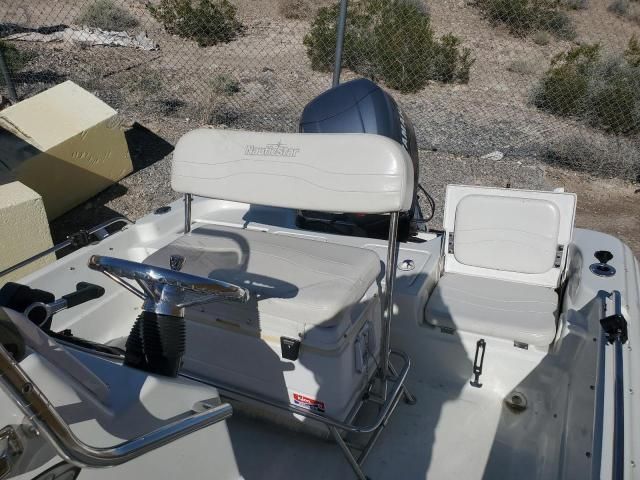 2004 Nauticstar 1900 Bay