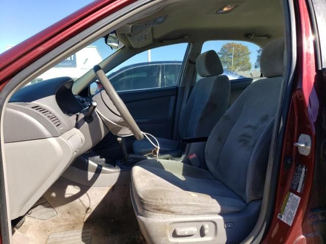 2004 Toyota Camry LE