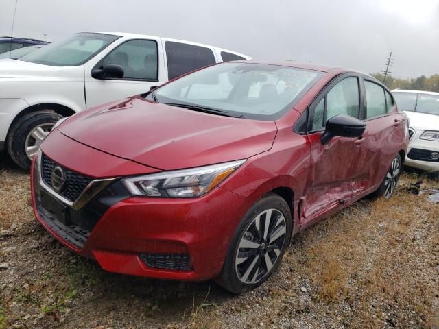 2022 Nissan Versa SR