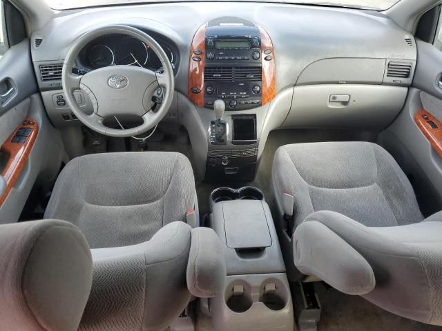 2007 Toyota Sienna XLE