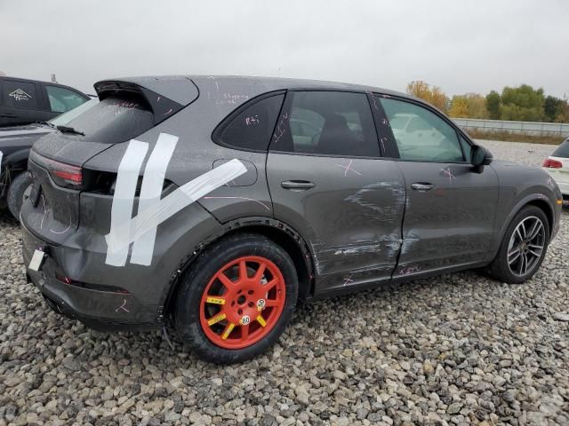 2023 Porsche Cayenne Turbo