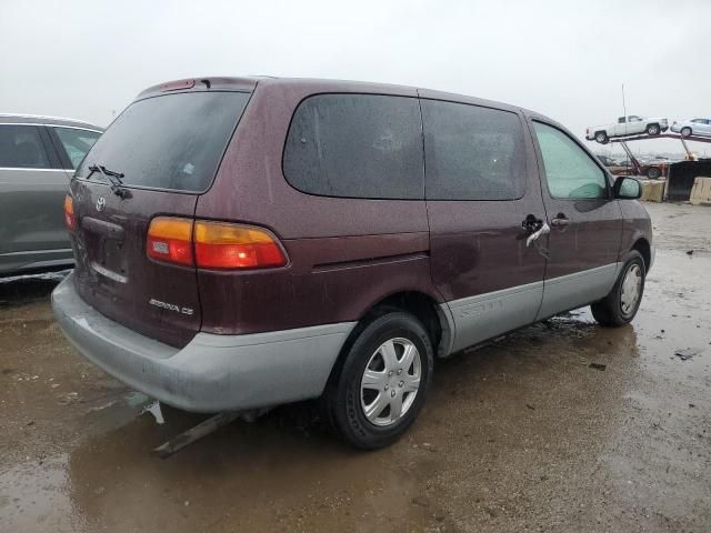 1999 Toyota Sienna CE