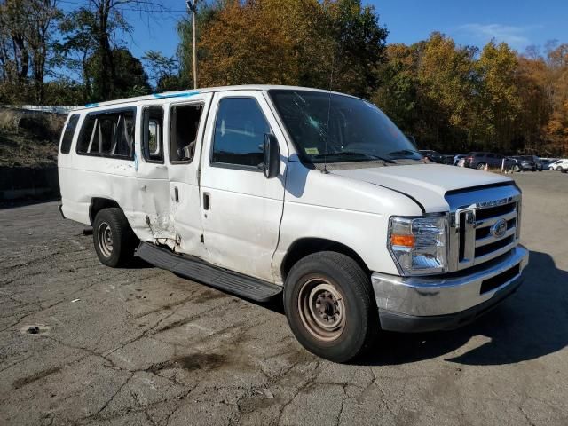 2012 Ford Econoline E350 Super Duty Wagon