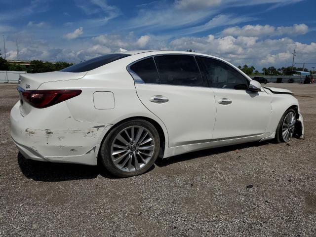 2018 Infiniti Q50 Luxe