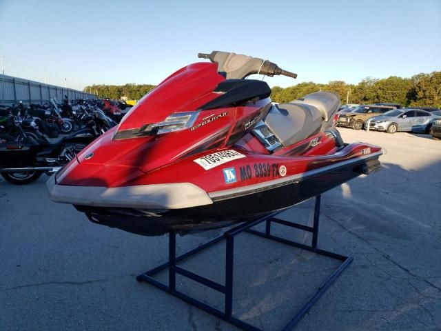 2013 Yamaha Waverunne