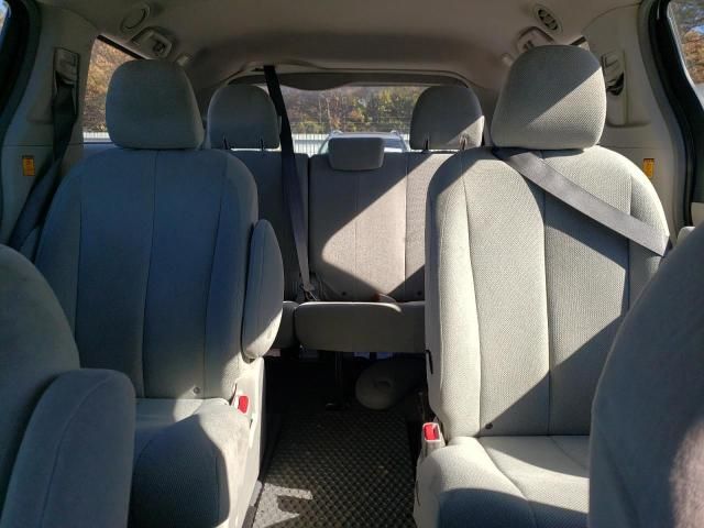 2011 Toyota Sienna