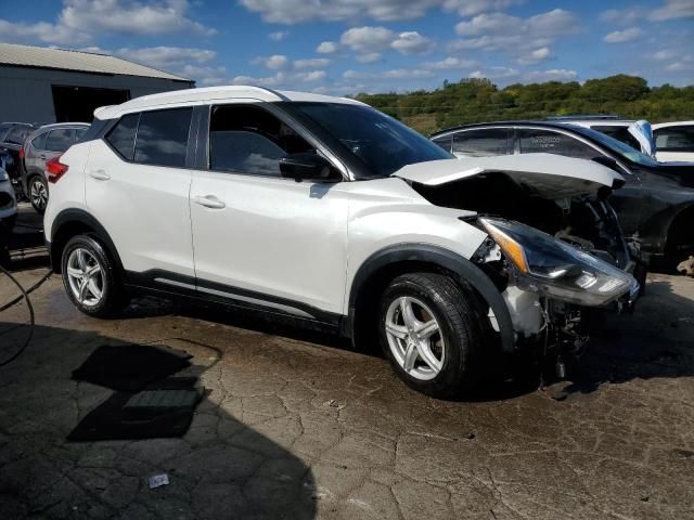 2019 Nissan Kicks S