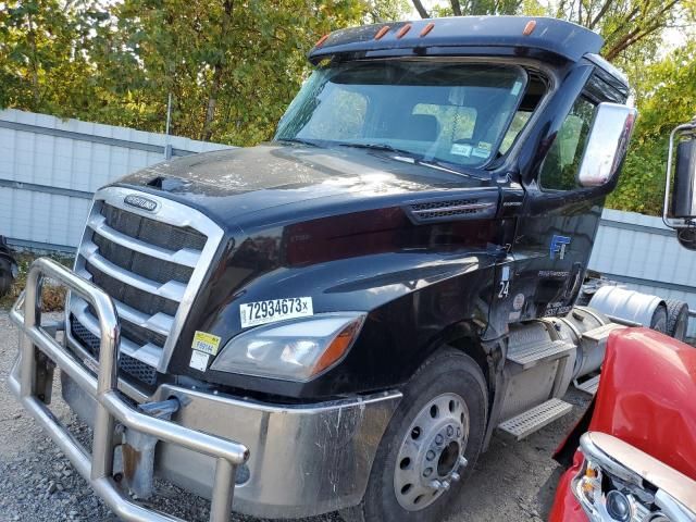 2020 Freightliner Cascadia 126