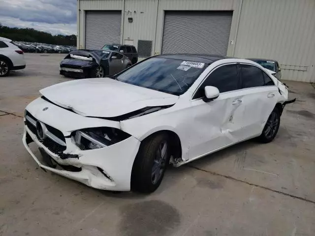 2020 Mercedes-Benz A 220