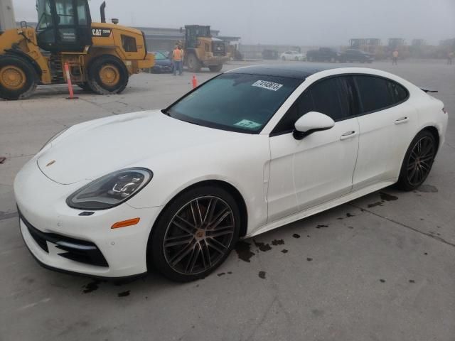 2018 Porsche Panamera 4S