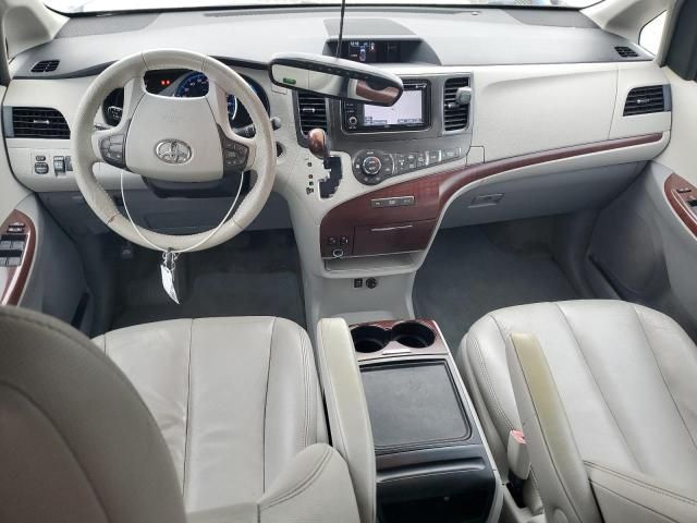 2013 Toyota Sienna XLE