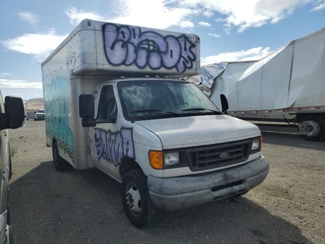 2006 Ford Econoline E450 Super Duty Cutaway Van