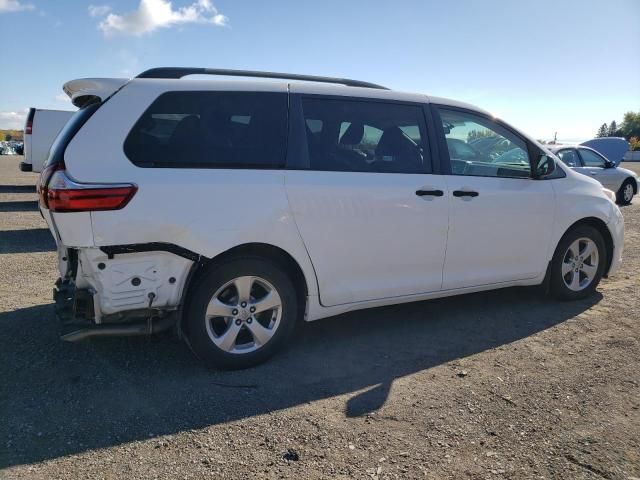 2015 Toyota Sienna