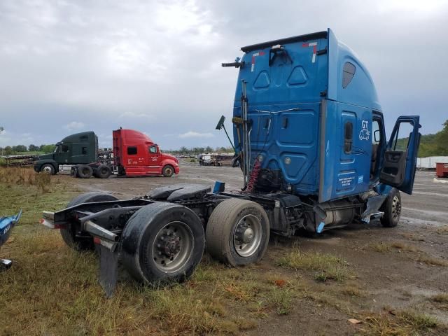 2018 Freightliner Cascadia 125