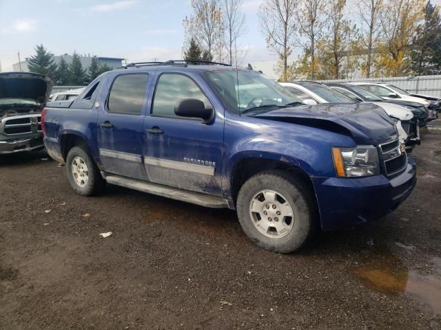 2013 Chevrolet Avalanche LS