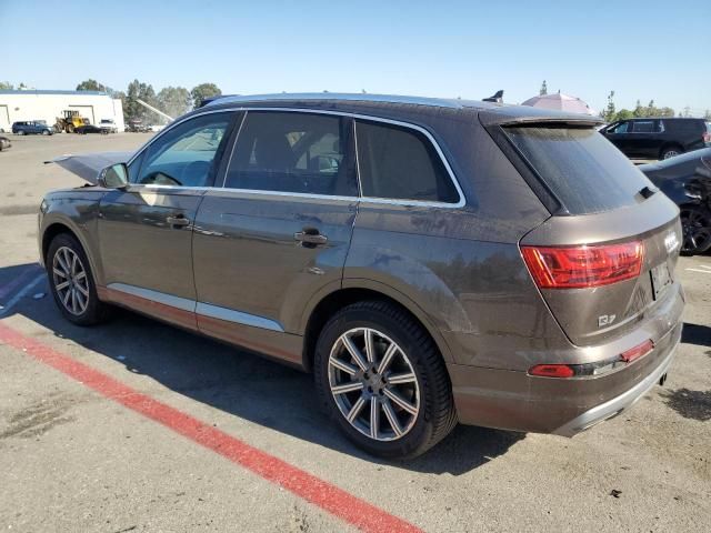 2018 Audi Q7 Premium Plus