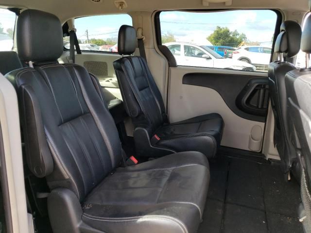 2015 Chrysler Town & Country Touring