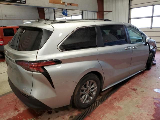 2021 Toyota Sienna XLE