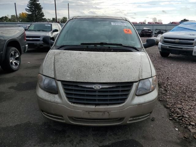 2007 Chrysler Town & Country LX