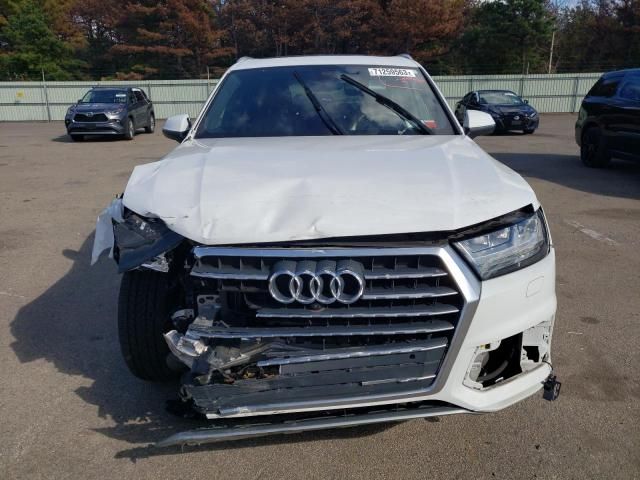 2019 Audi Q7 Premium Plus