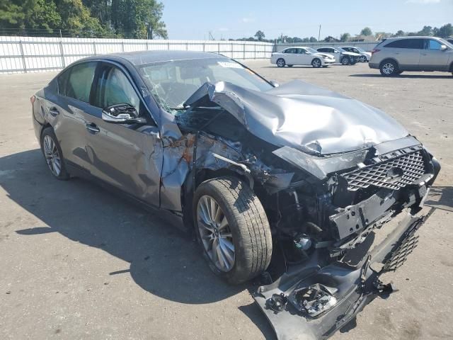 2018 Infiniti Q50 Luxe