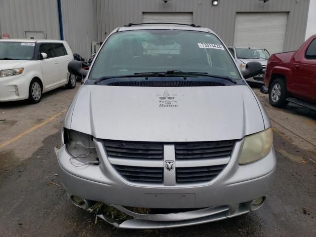 2005 Dodge Grand Caravan SXT