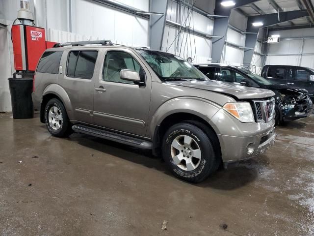 2006 Nissan Pathfinder LE