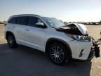 2017 Toyota Highlander SE