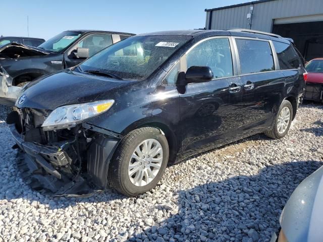 2017 Toyota Sienna XLE